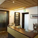 Ladurner 3*
