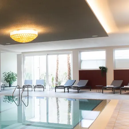 Ladurner Hotel 3*