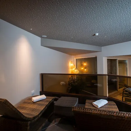 Готель Ladurner Мерано