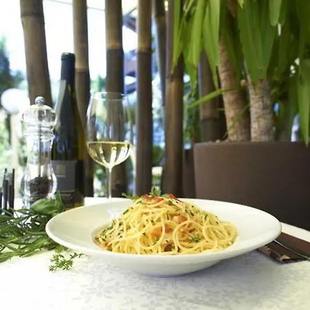 Ladurner Hotel 3*